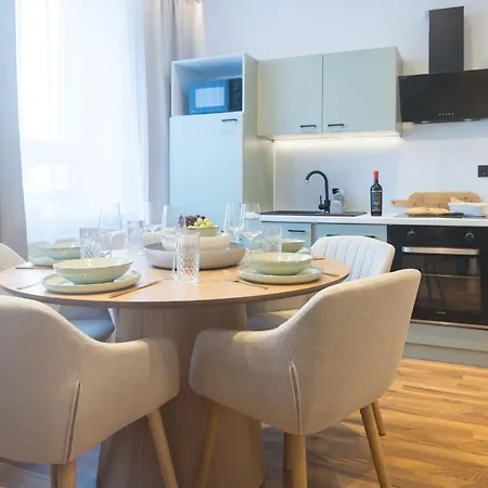 Flowapartment Hof, 24h Checkin, Ir-sauna, Parkplatz, Wlan250mbit דירה הוף