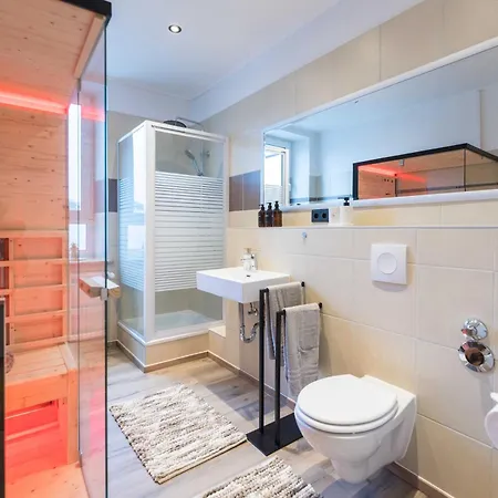 Flowapartment Hof, 24h Checkin, Ir-sauna, Parkplatz, Wlan250mbit * 호프