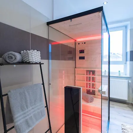 Flowapartment Hof, 24h Checkin, Ir-sauna, Parkplatz, Wlan250mbit דירה הוף