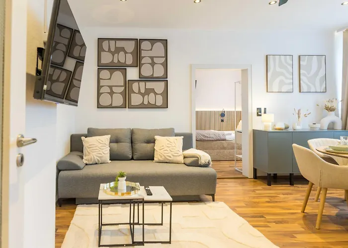 Flowapartment Hof, 24h Checkin, Ir-sauna, Parkplatz, Wlan250mbit Hof (Bavaria)