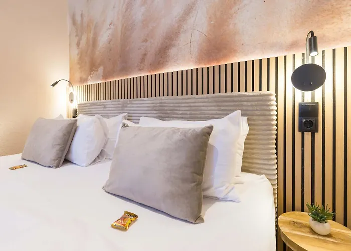 Daire Flowapartment Hof, 24h Checkin, Ir-sauna, Parkplatz, Wlan250mbit *