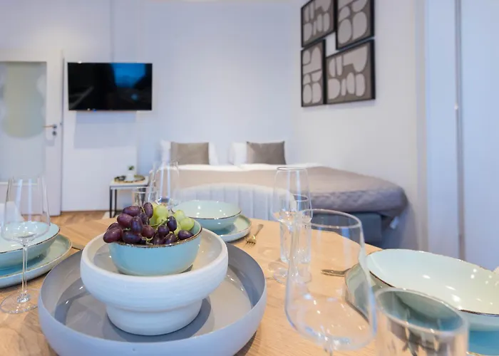 Flowapartment Hof, 24h Checkin, Ir-sauna, Parkplatz, Wlan250mbit Hof (Bavaria)