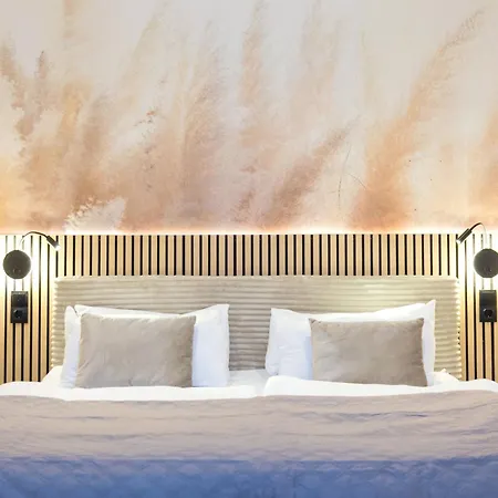 Flowapartment Hof, 24h Checkin, Ir-sauna, Parkplatz, Wlan250mbit