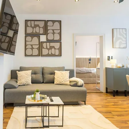 Flowapartment Hof, 24h Checkin, Ir-sauna, Parkplatz, Wlan250mbit Hof (Bavaria)