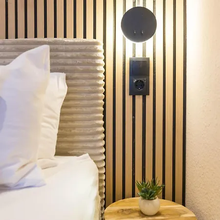 Flowapartment Hof, 24h Checkin, Ir-sauna, Parkplatz, Wlan250mbit Apartment Hof (Bavaria)