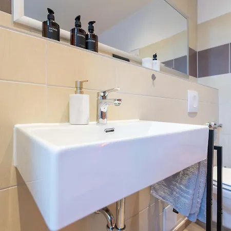 Flowapartment Hof, 24h Checkin, Ir-sauna, Parkplatz, Wlan250mbit *