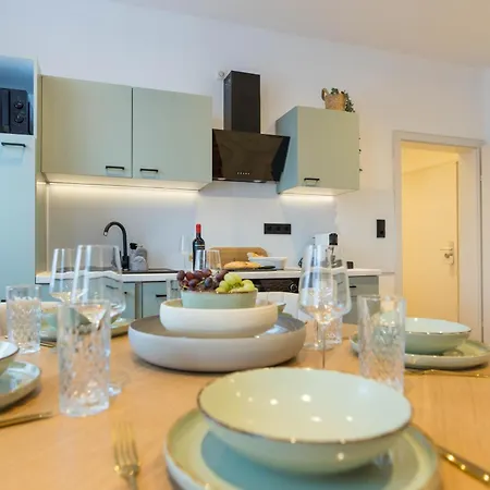 Flowapartment Hof, 24h Checkin, Ir-sauna, Parkplatz, Wlan250mbit Hof (Bavaria)
