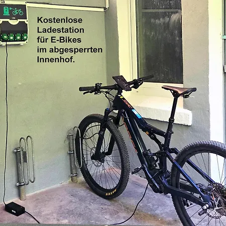 Flowapartment Hof, Smart-checkin, Ir-sauna, Parkplatz, Wlan600mbit Apartment